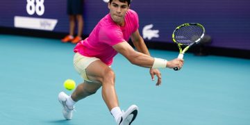 Alcaraz Reaches Last 16 Miami Open
