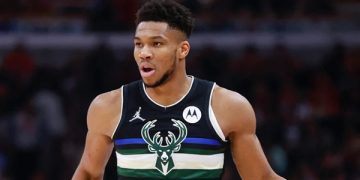 Antetokounmpo Accused of Stat-padding