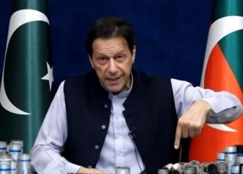 Court Halts Operation to Arrest Pakistan’s Former Prime Minister