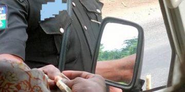Commercial Drivers Lament Over Alleged Extortion by ENTRACO Workers