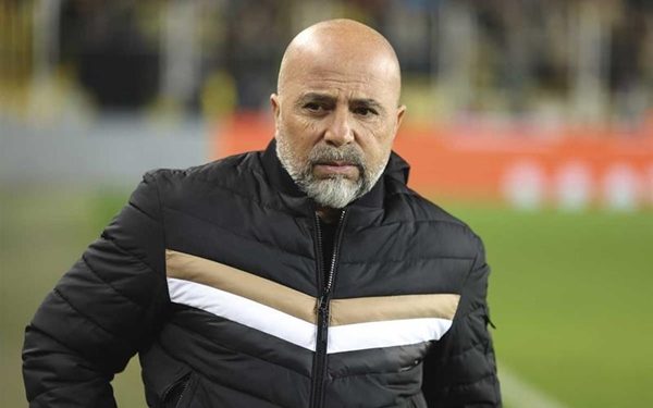 Sevilla Sacks Argentine Coach
