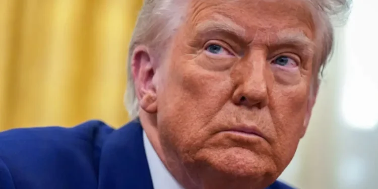 White House defends Trump as democrats demand resignations